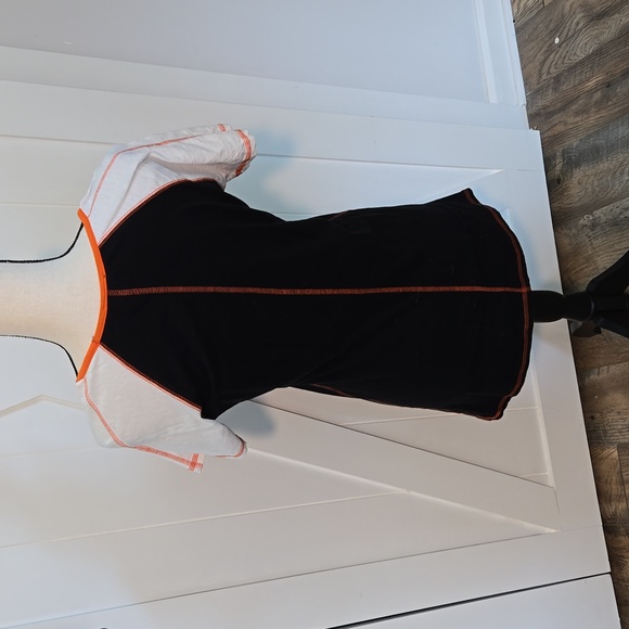 Harley Davidson Fitted Tshirt w Rhinestones - Picture 2 of 4